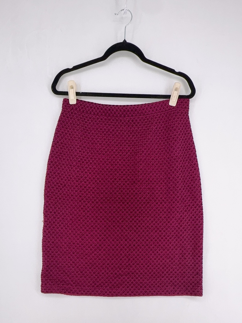 NWOT St John Magenta Fuchsia Textured Tweed Knit Skirt Medium